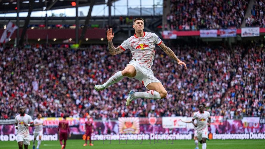 哈格里夫斯:谢什科进球精彩,但进攻重任不能压他一人身上 哈格里夫斯:谢什科进球精彩,但进攻重任不能压他一人身上